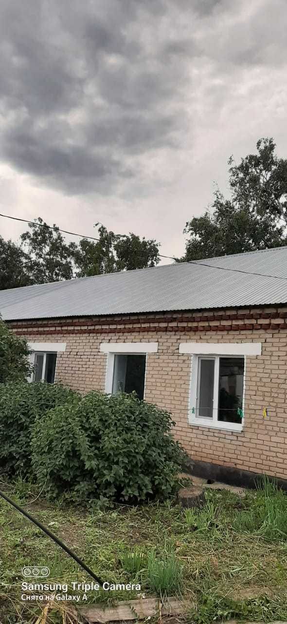 Продам четырехкомнатную квартиру