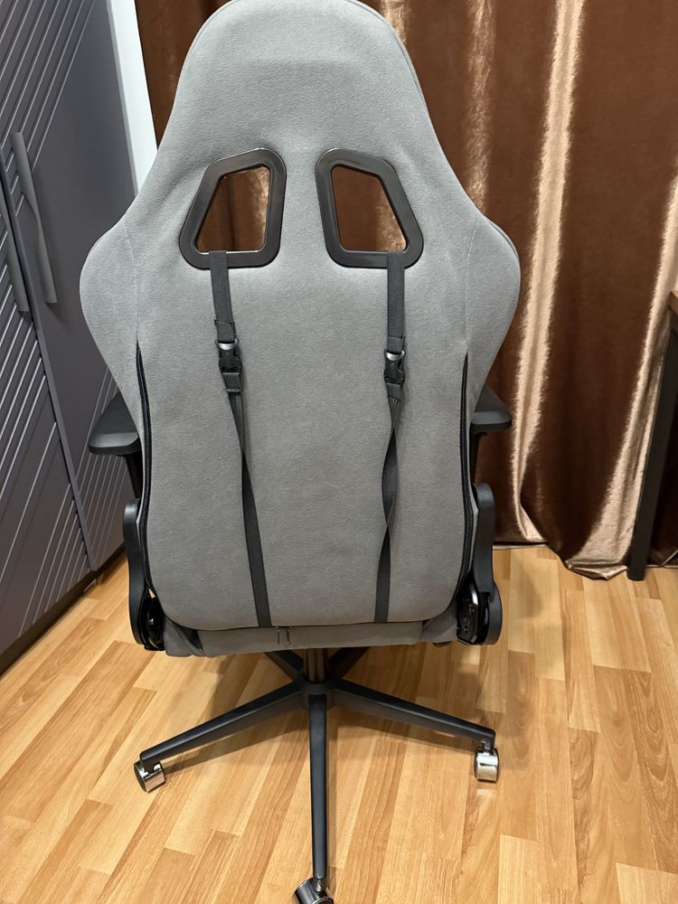 Продам игровое кресло новое Age