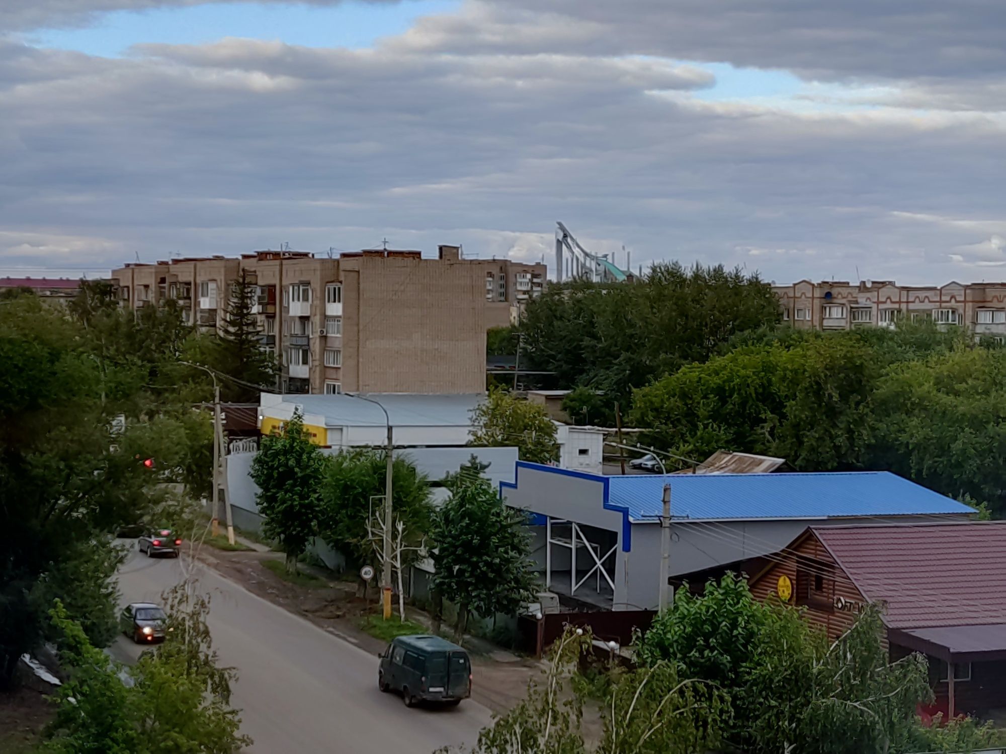 Сдам тёплую квартиру класса *VIP* в центре.