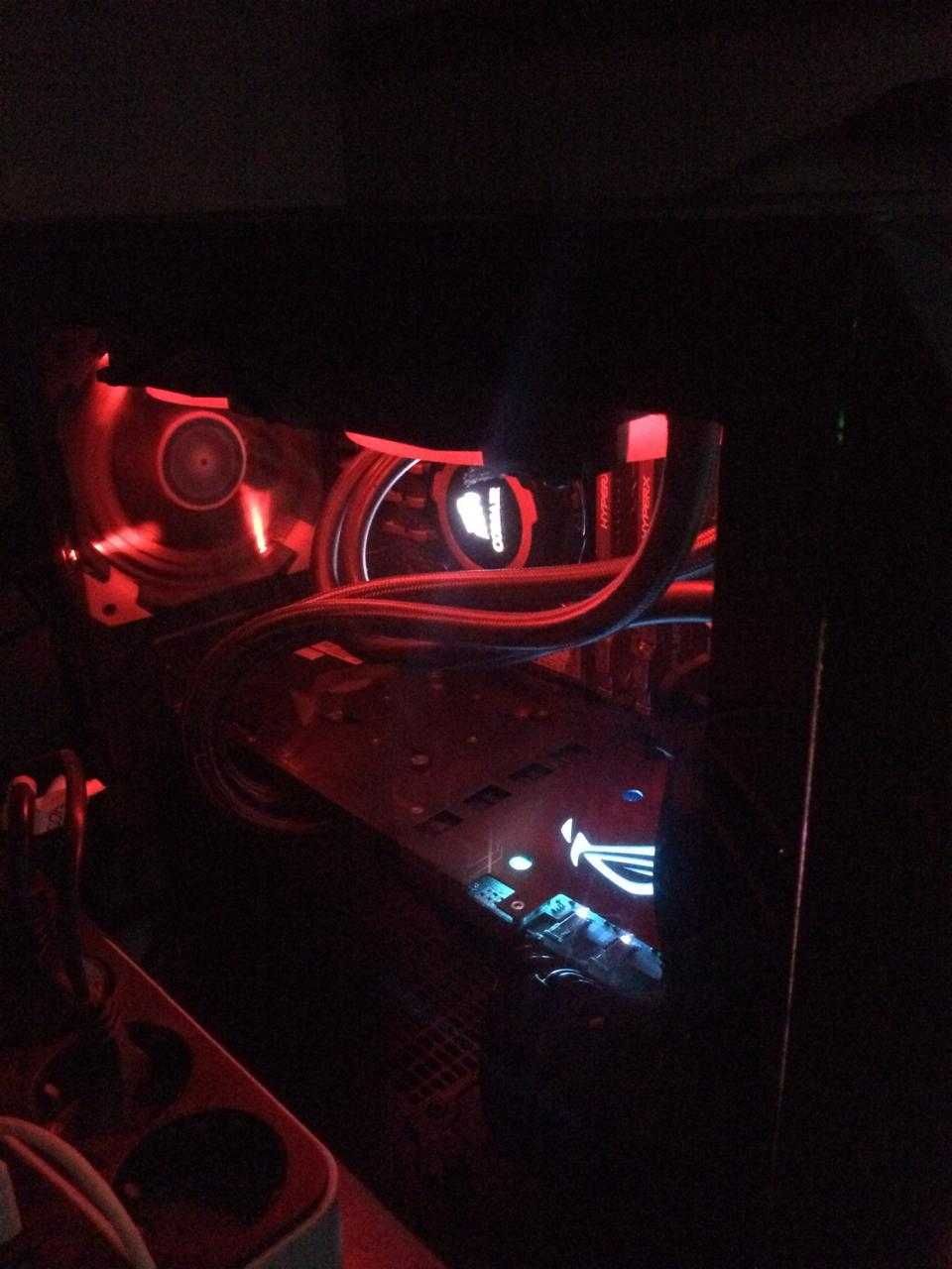 Продам видеокарту Asus Strix 1080ti 11gb