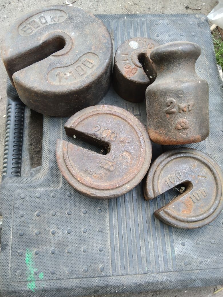 Продам гири 5, 2 , 1