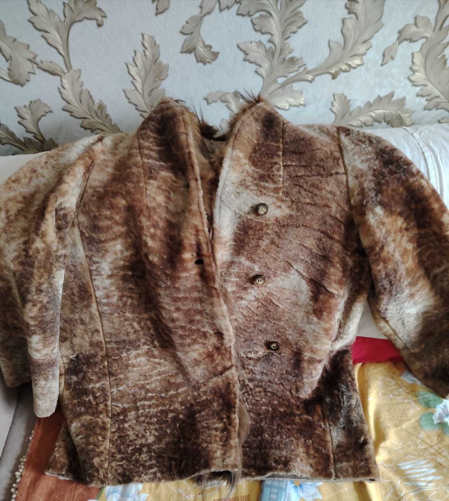 Продам шубу натуральную!