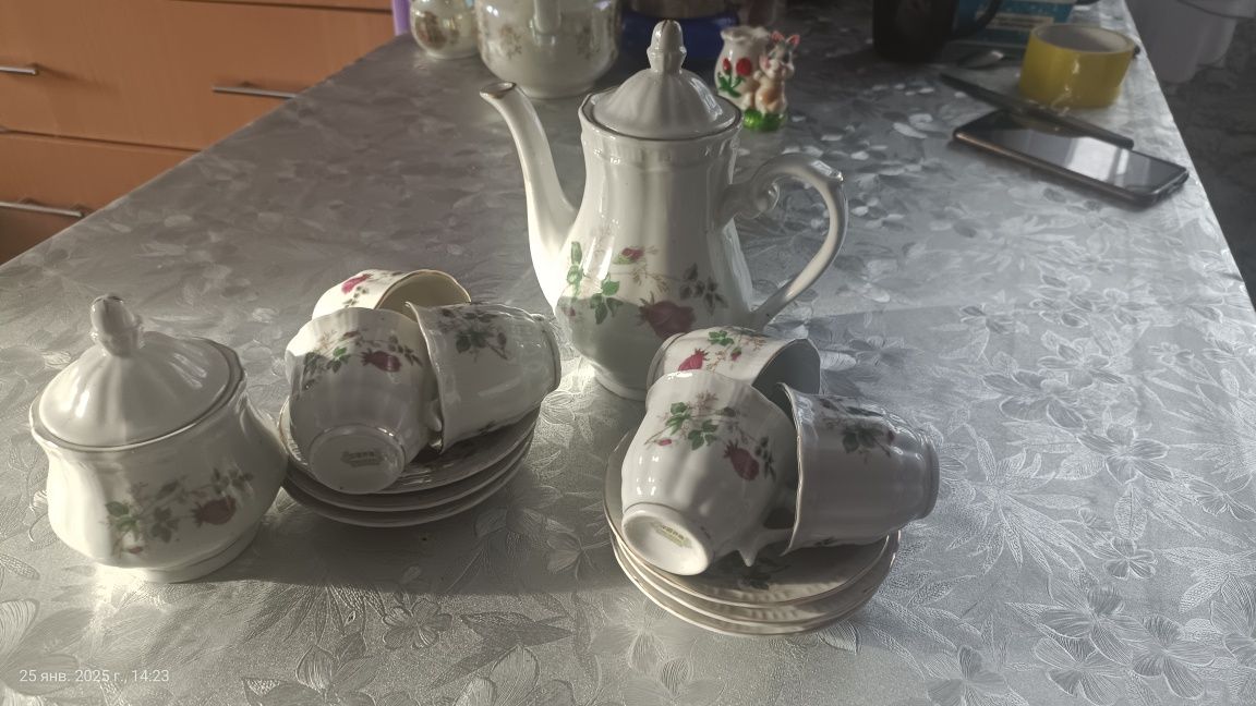 Продам Кофейный сервиз