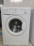 Продам стиральную машину indesit