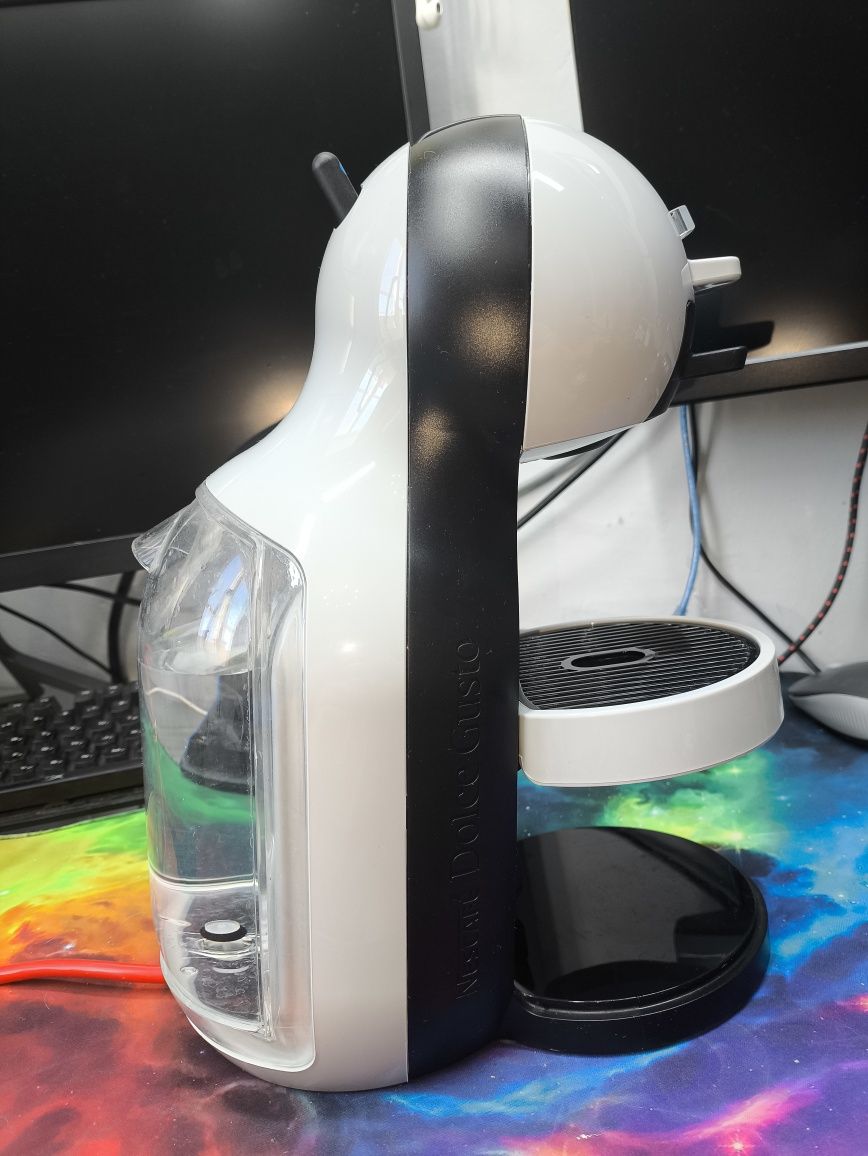 Капсульная кофемашина Nescafe Dolce Gusto