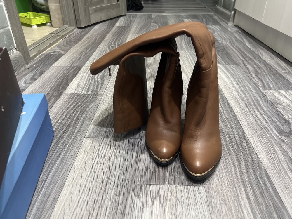 Продам весенние сапоги из натуральной кожи