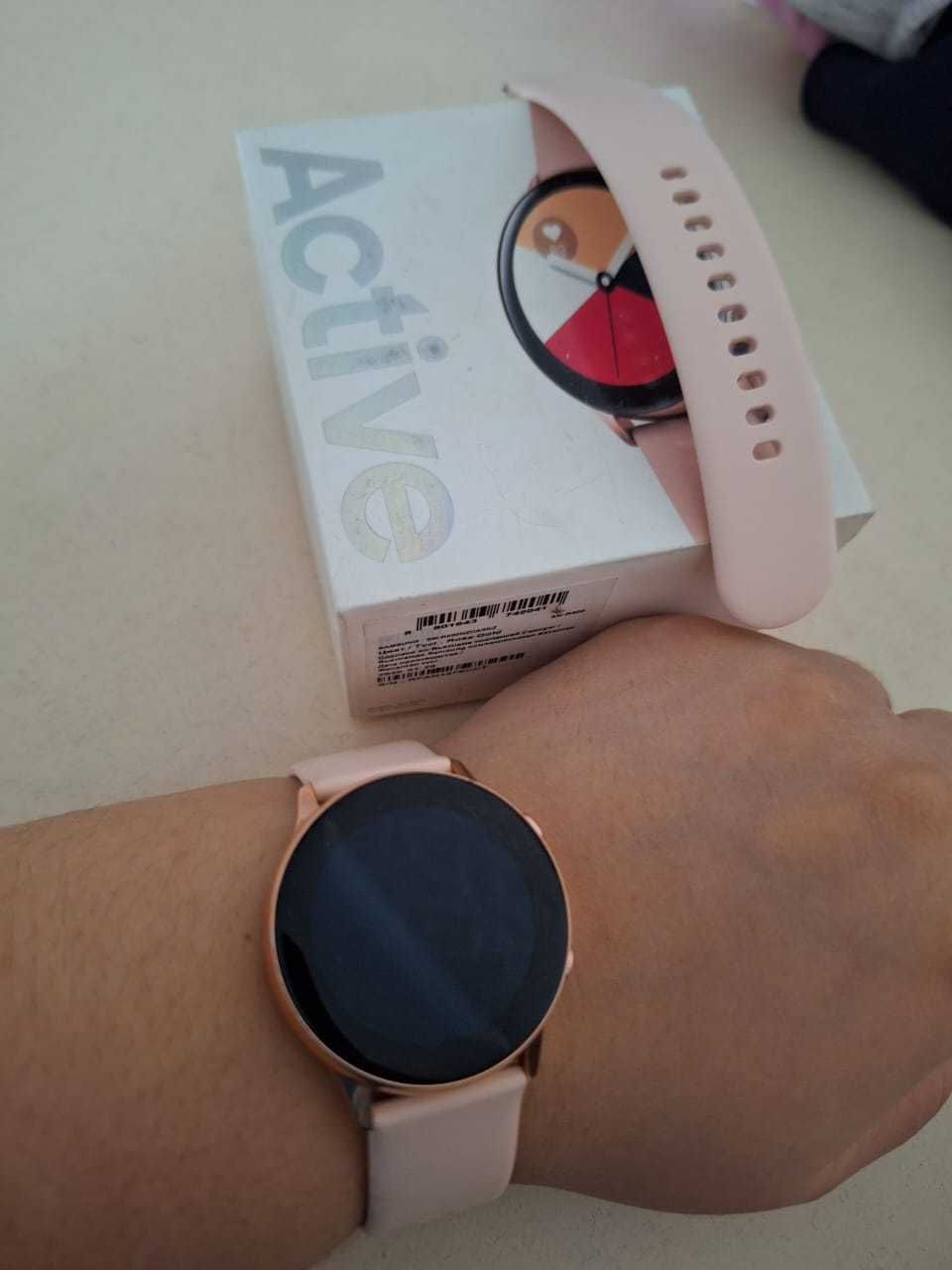 Смарт-часы Samsung Galaxy Watch Active SM-R500