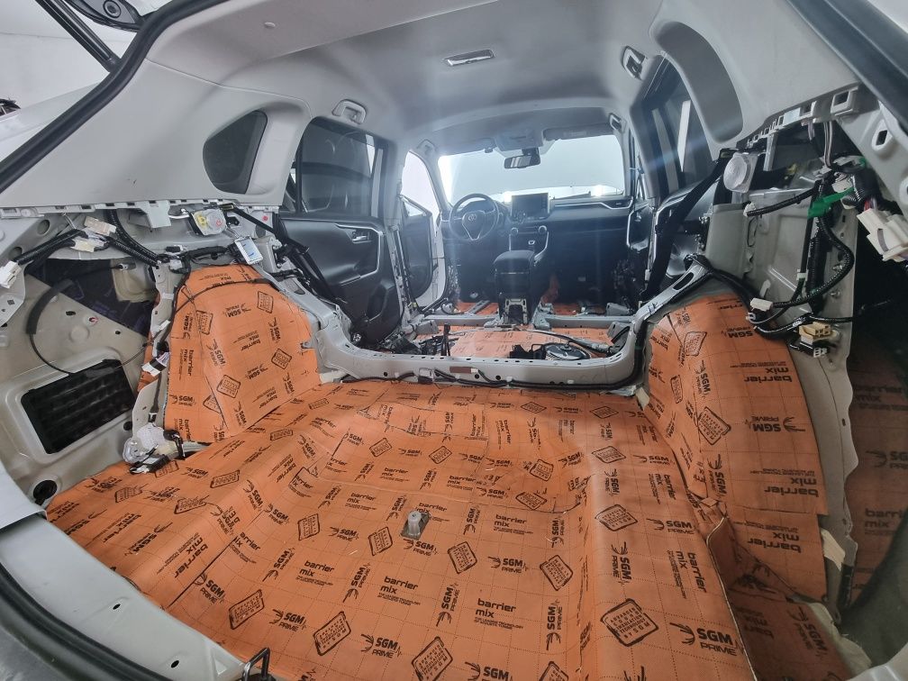 Шумоизоляция авто Сертифицированный Установщик - шумоизоляция арок