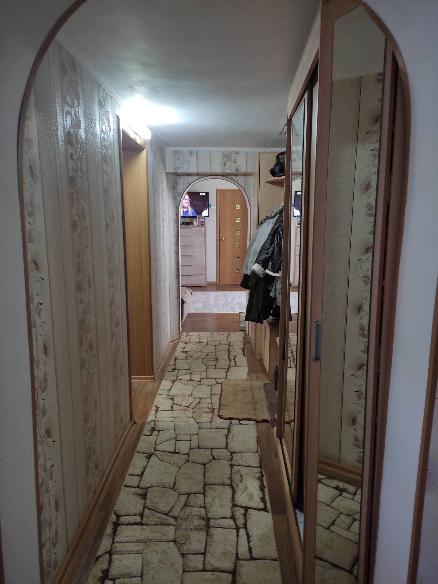 Дом 86 кв м. Район КИНЭУ, Западный.