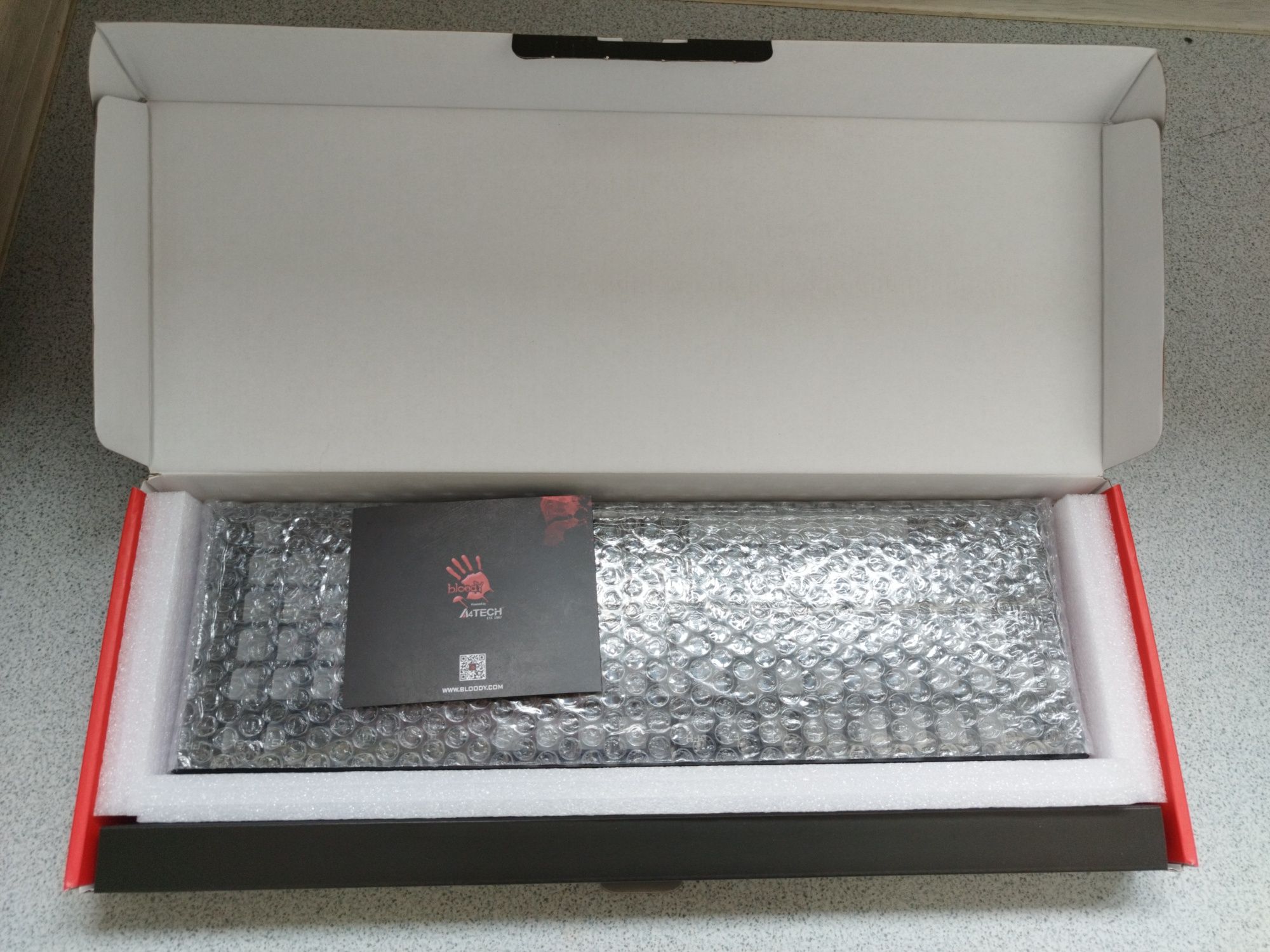 Продам клавиатуру Bloody B828N