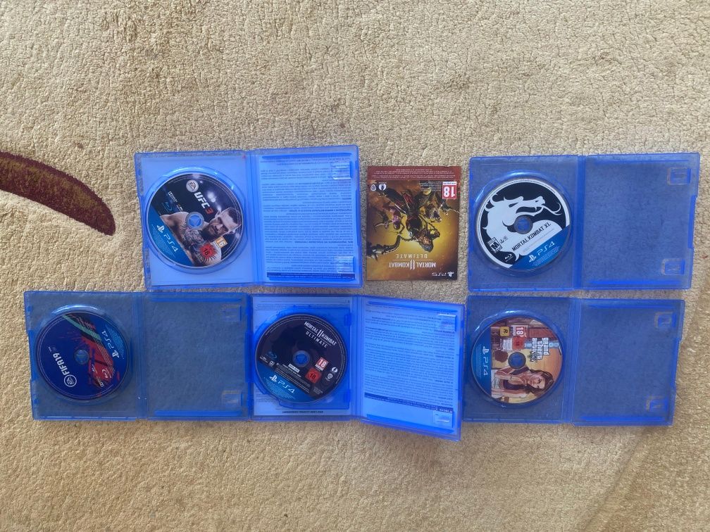 Продам PS 4 (плейстейшен) 1 теребайт + 6 шт игра диск!