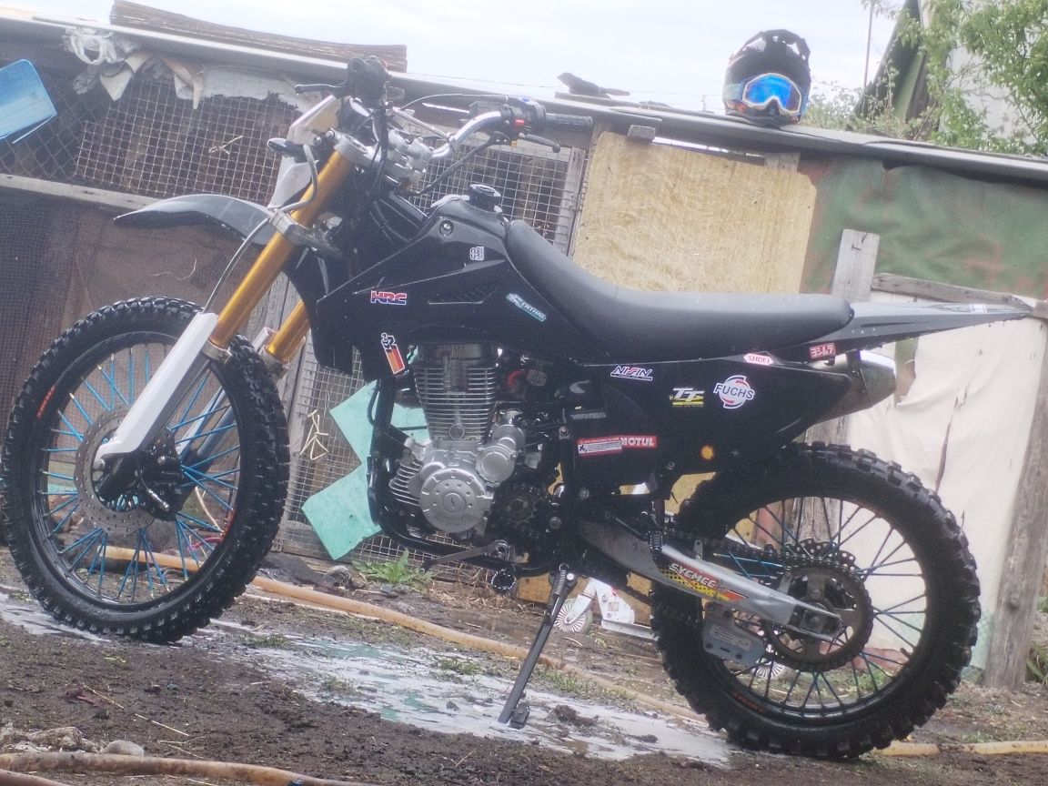 Продам эндура 250кубов