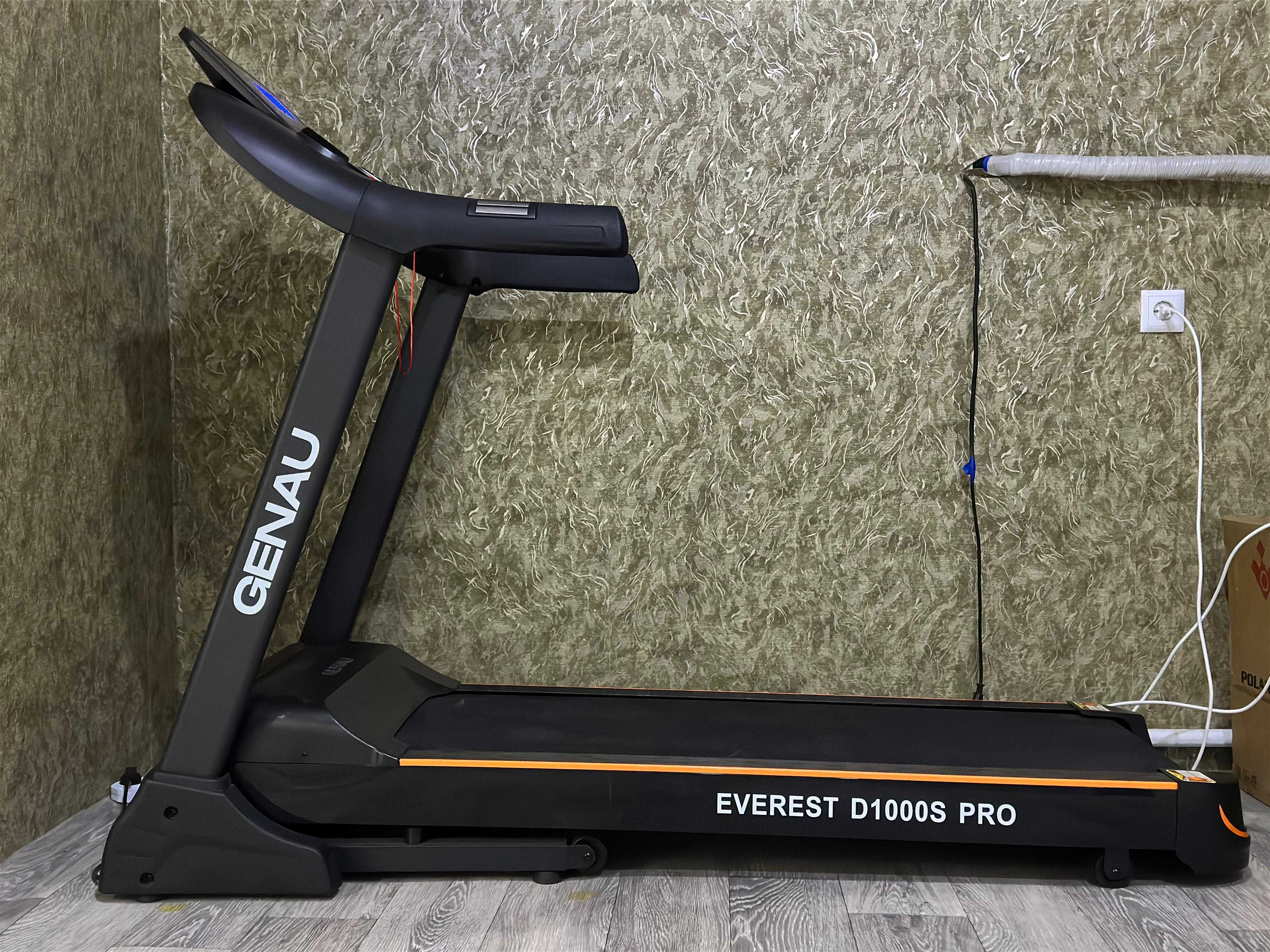 Продам беговую дорожку Genau Everest D1000S Pro