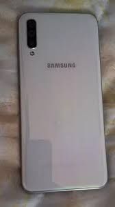 Смартфон Samsung A50