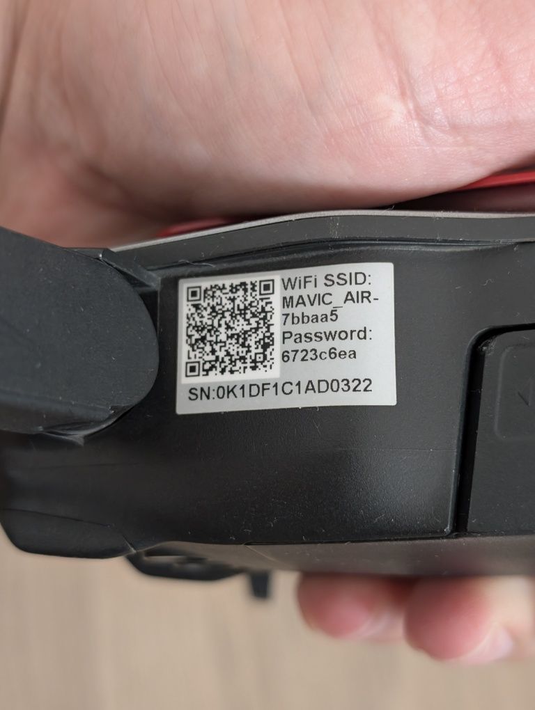 дрон квадрокоптер DJI mavic air