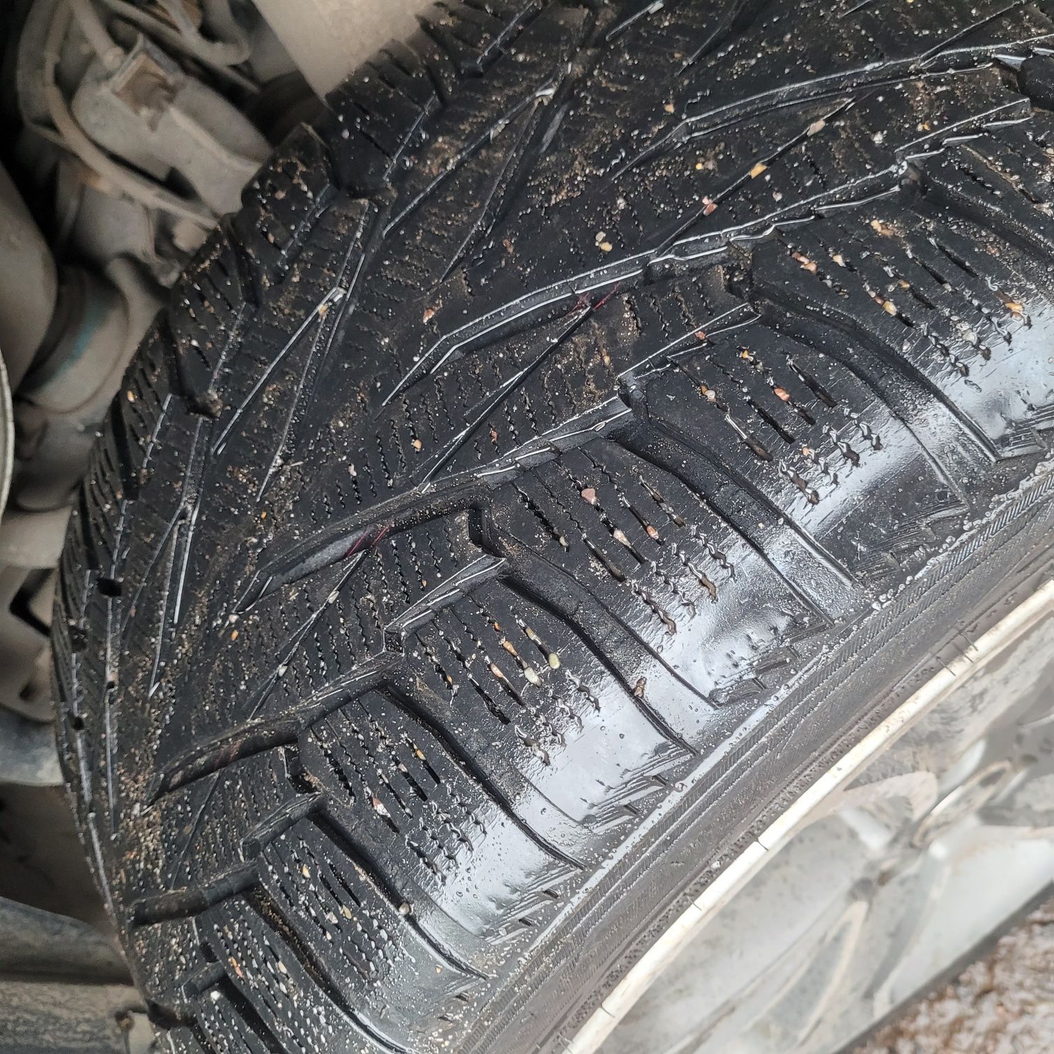 Nokian Hakkapeliitta r2 suv 275/40/20