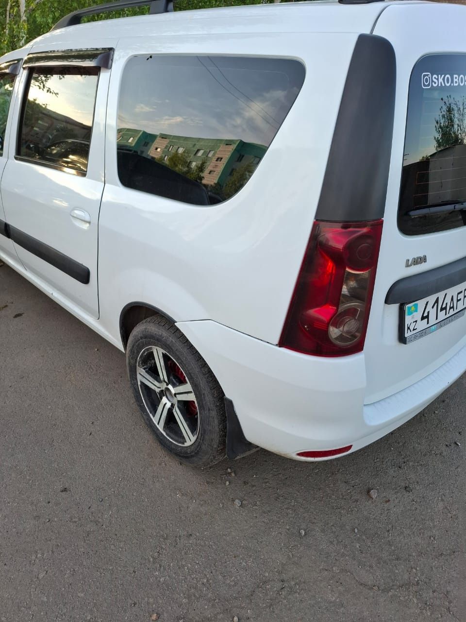 Продам лада ларгус 2014 В идеальном состояние
