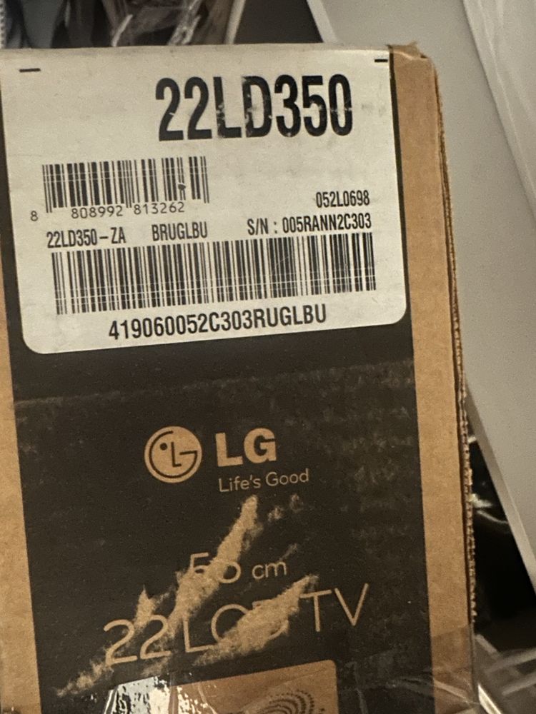 Телевизор LG 22 дюйма