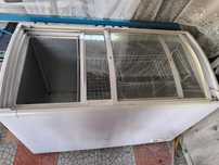 Продам морозильник