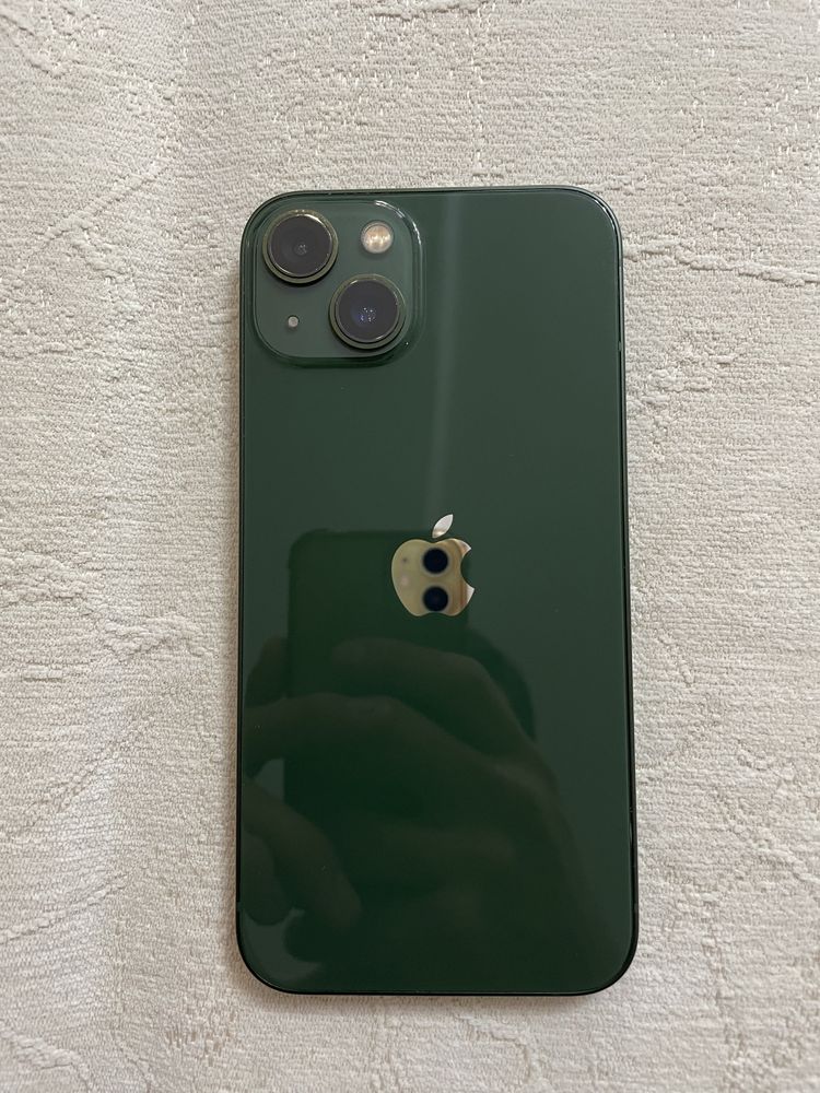 Iphone 13 в отличном состояние