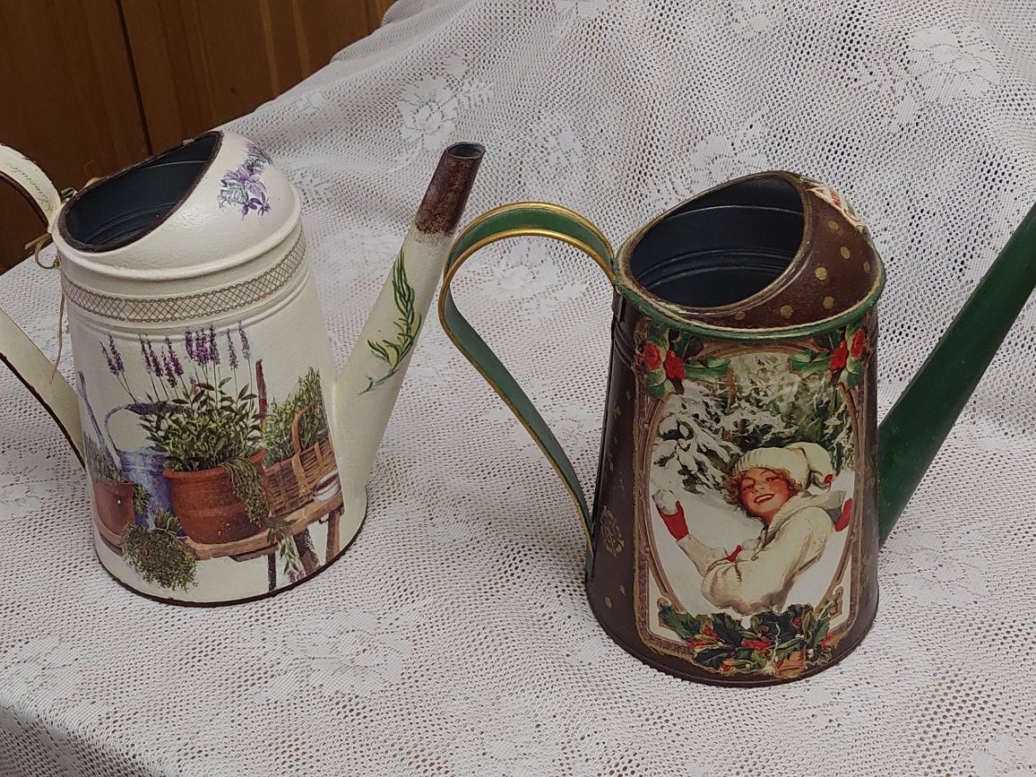 Продам лейки Икеа для дома,для сада,оцинковка,объём 2,6 л