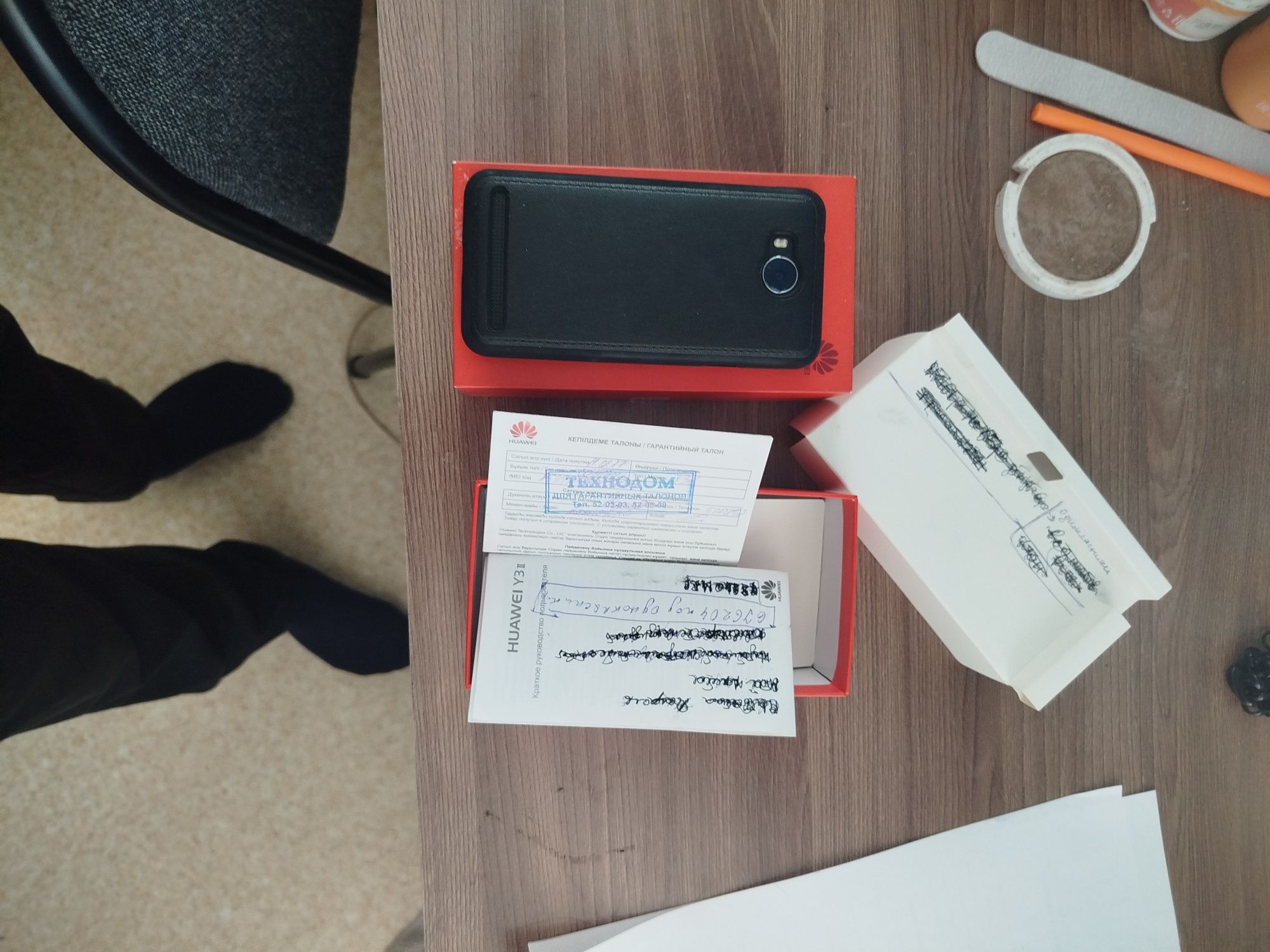 Продам телефон Huawei Y3