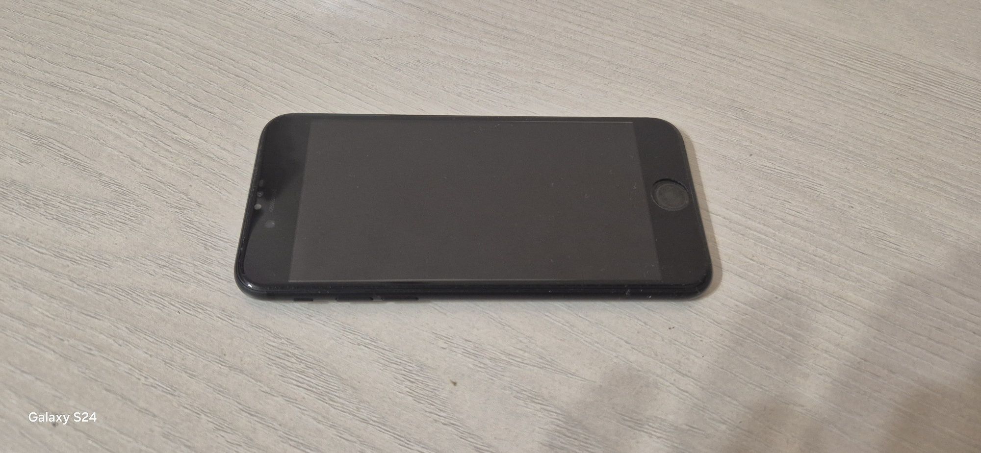 Iphone 7 в отличном состоянии