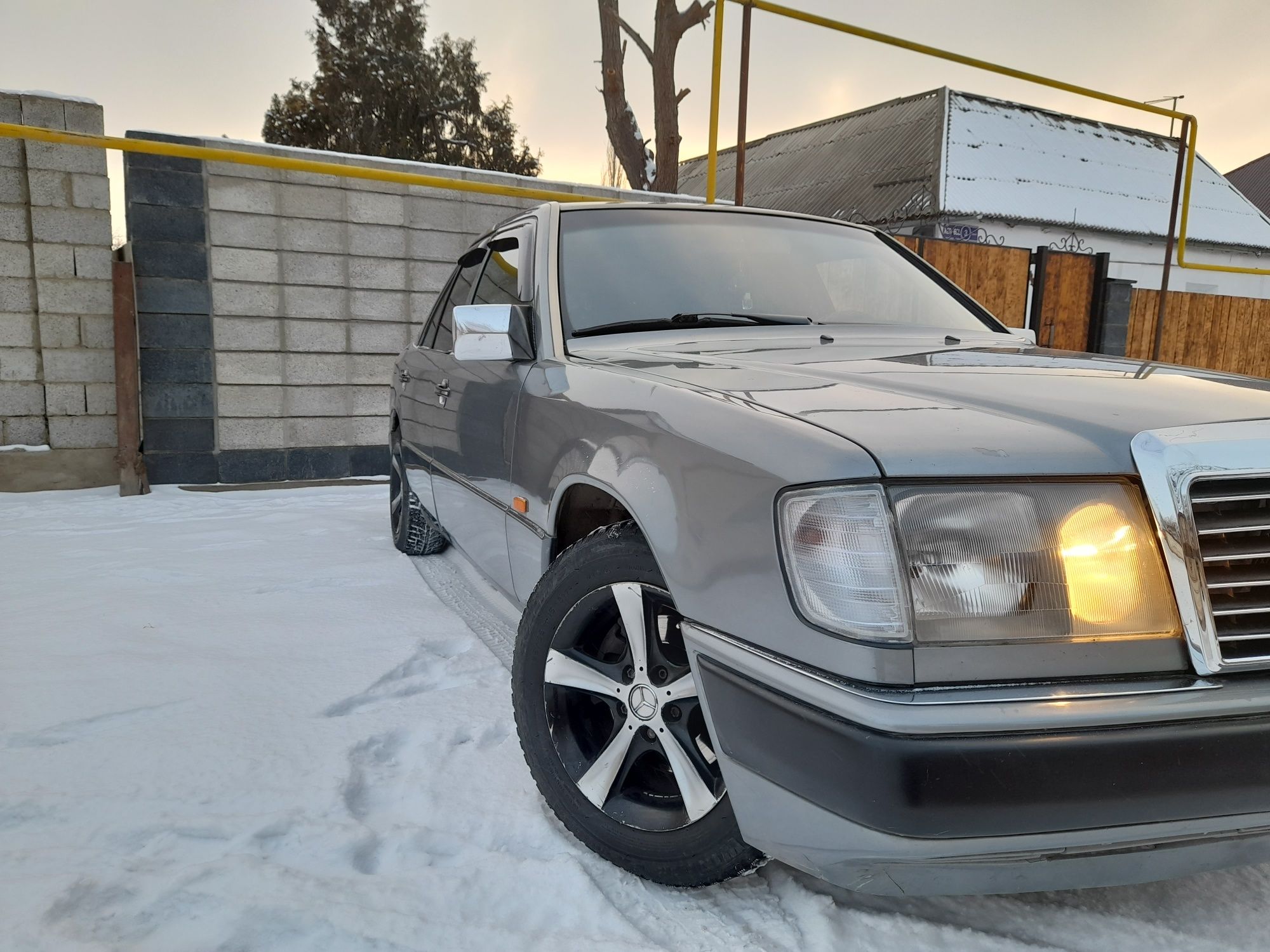 Продам 124 Мерседес