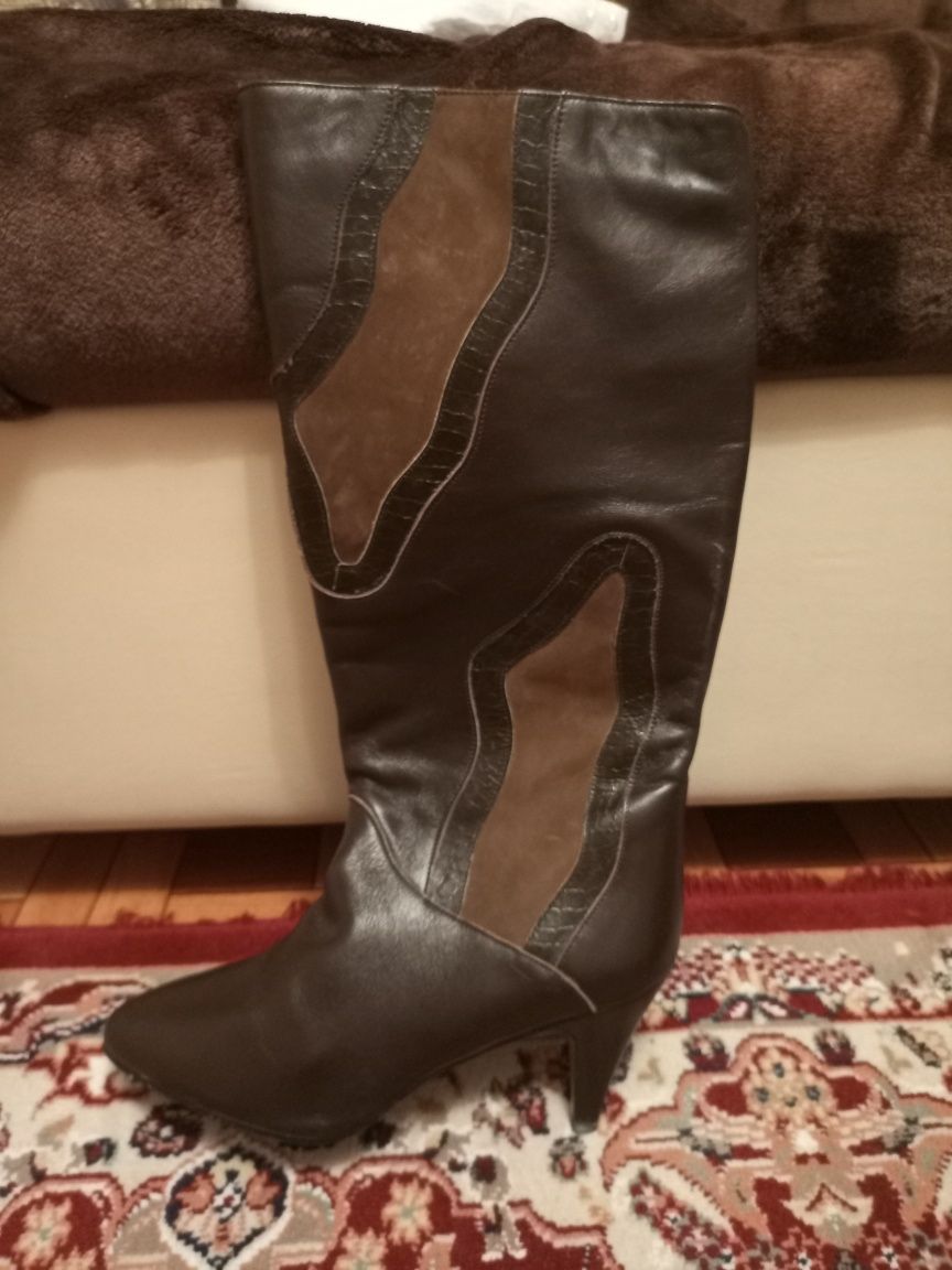 Продам обувь женскую