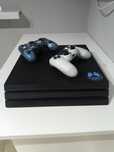 Play Station 4 PRO