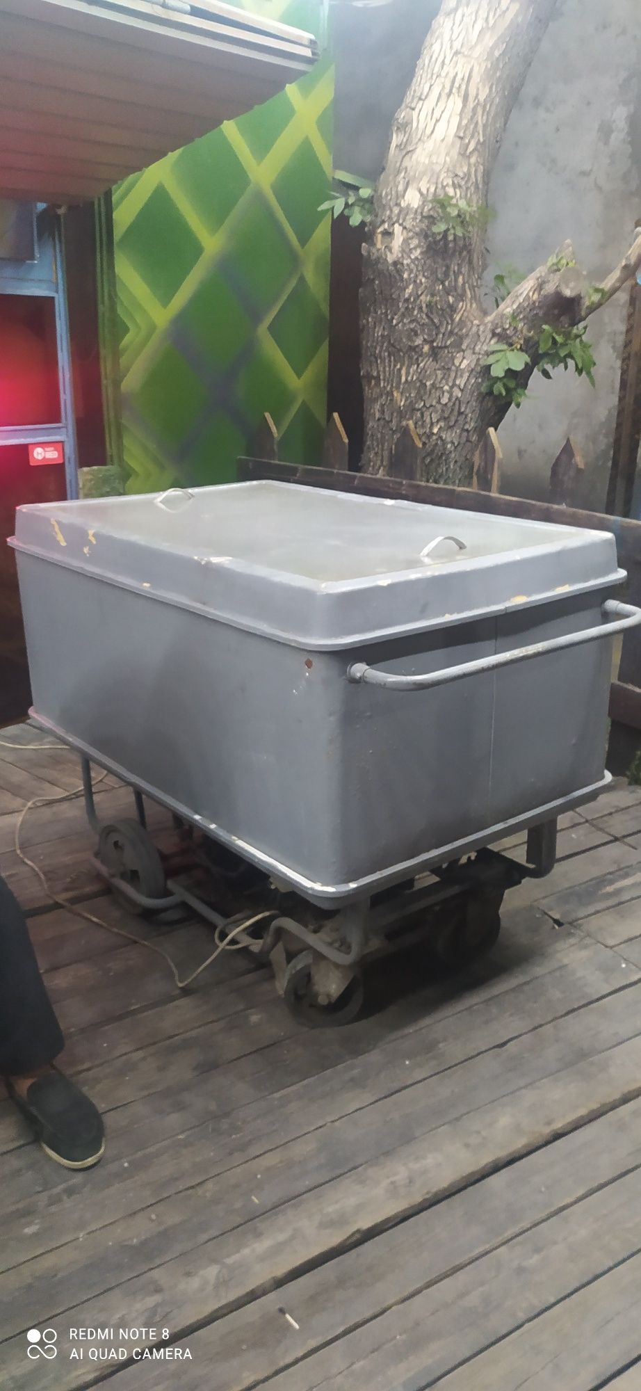 Морозильник на колесах продам