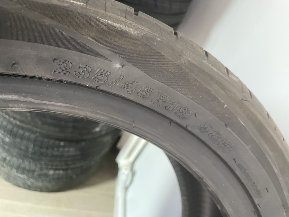 Продам шины 235/45 R18 покрышки резина колеса
