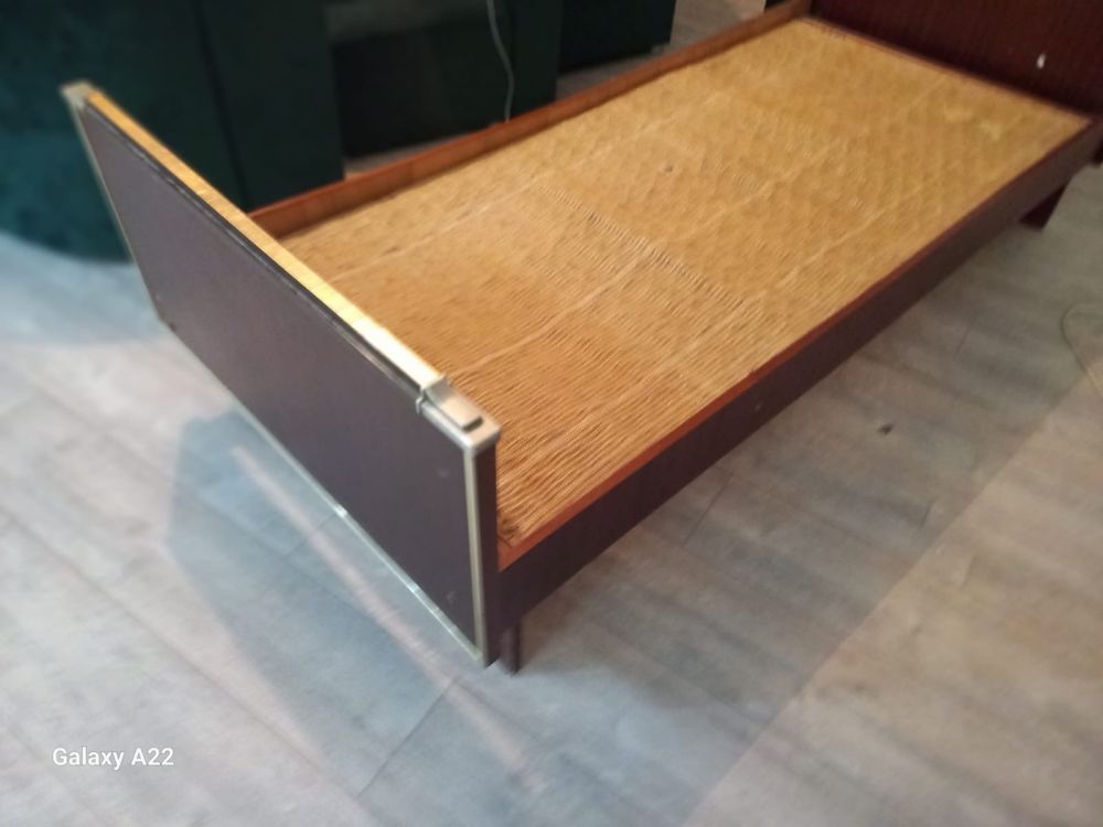 Продам кровать