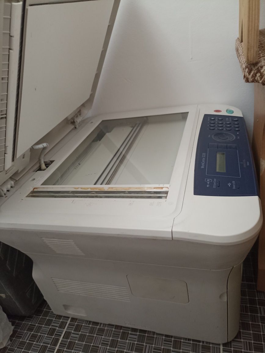 МФУ Xerox 3220 отдам