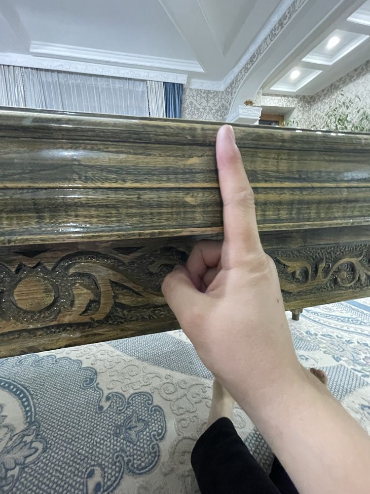 Эксклюзивный стол
