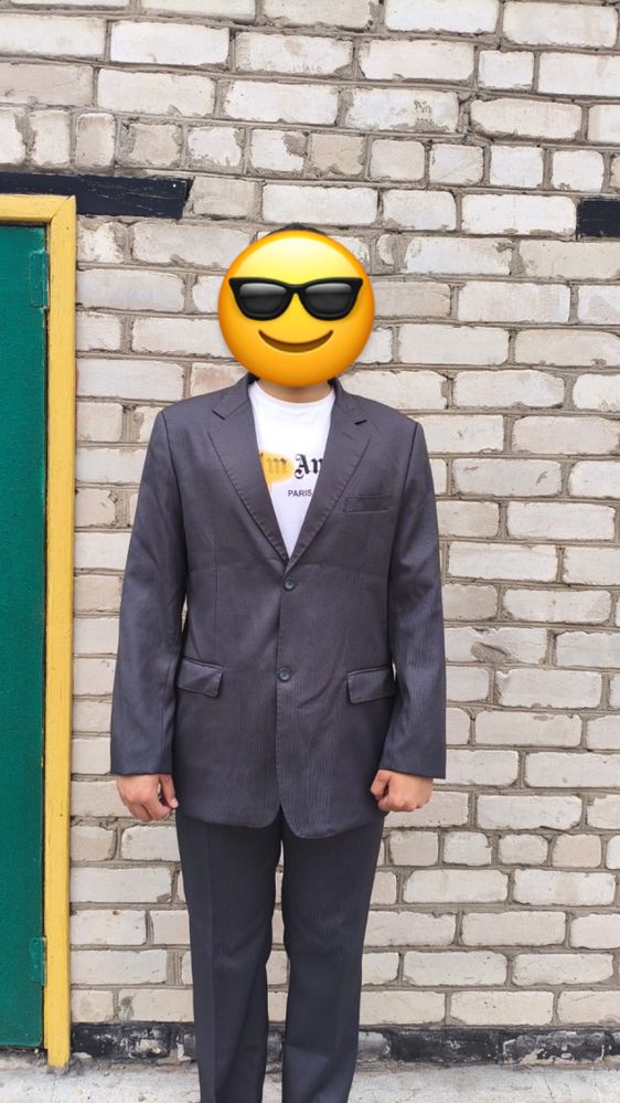 Костюм мужской даром!