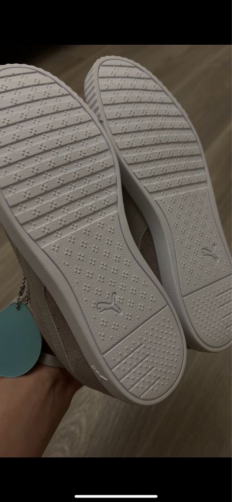 Кроссовки женски puma