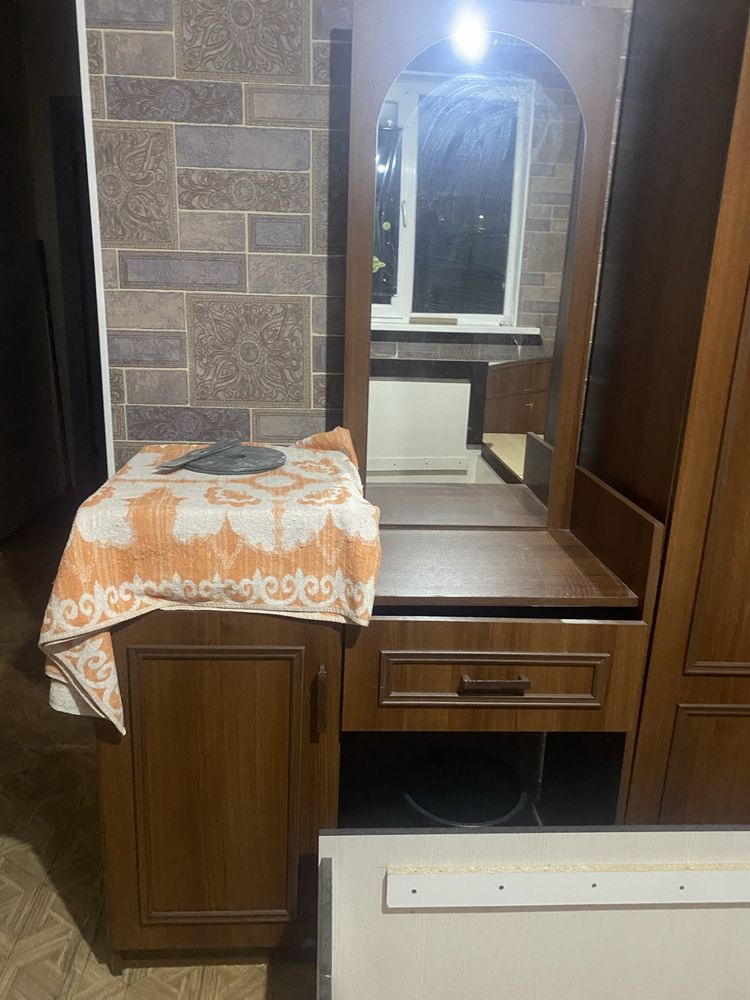 Спальный мебель срочно продаю