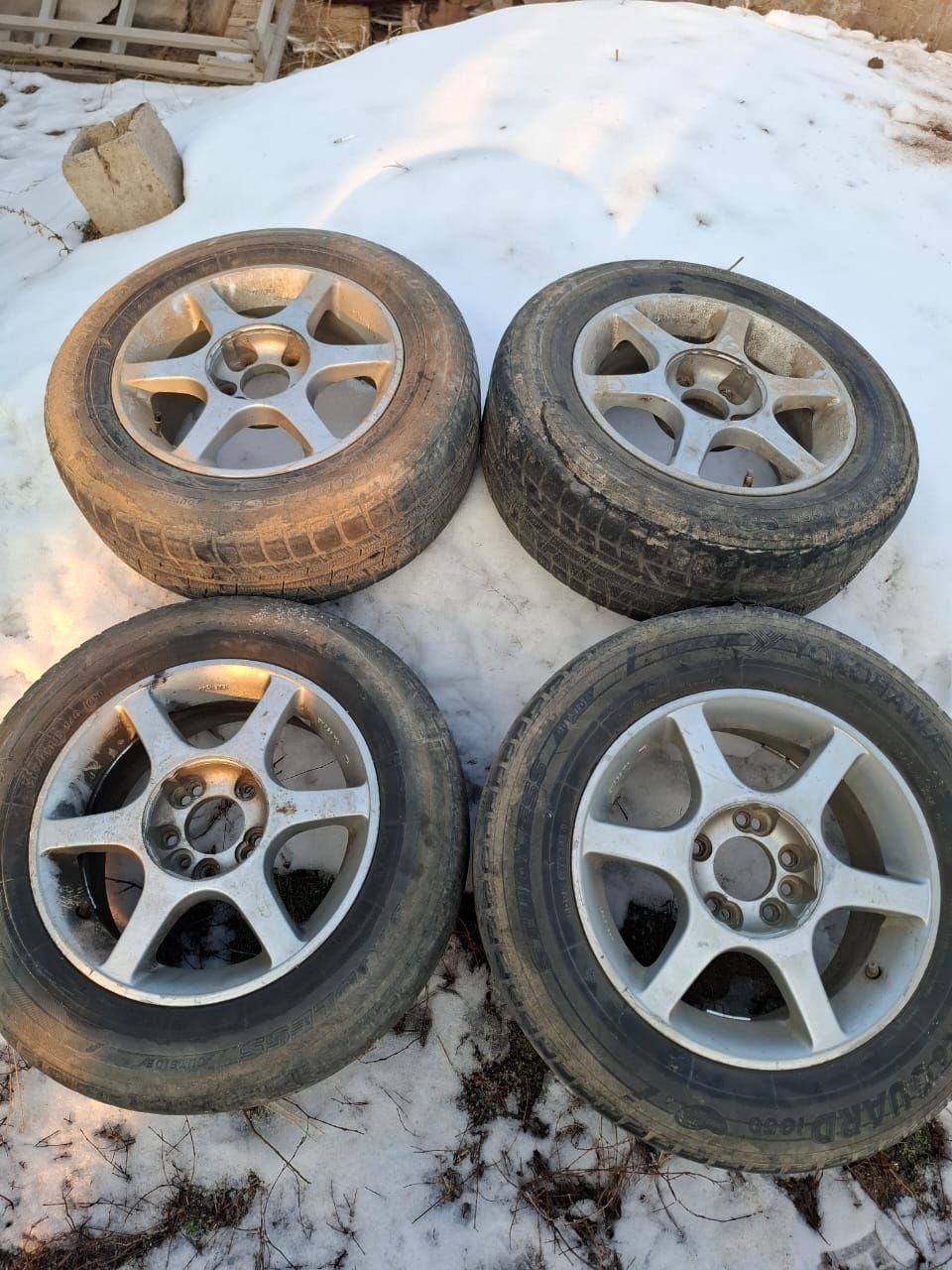 Продается шины от toyota