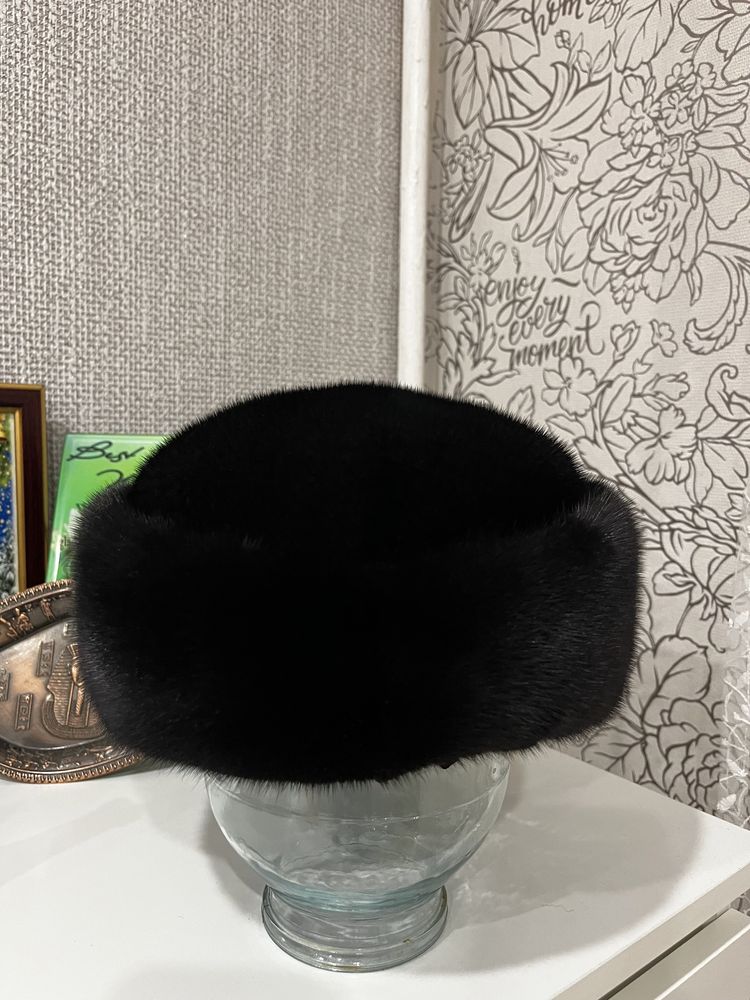 Продам норковую шапку