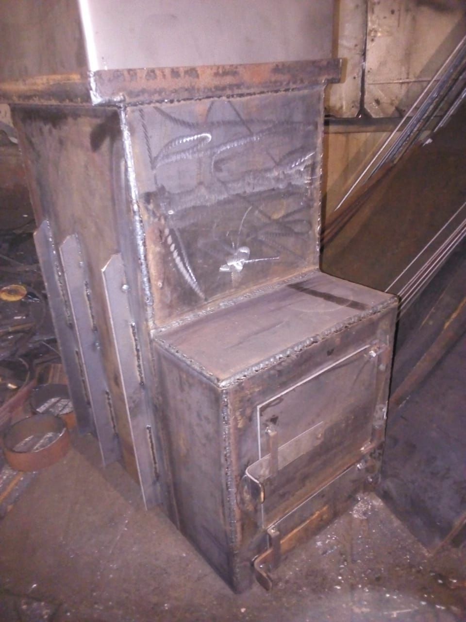 Продам металлические печи плиты