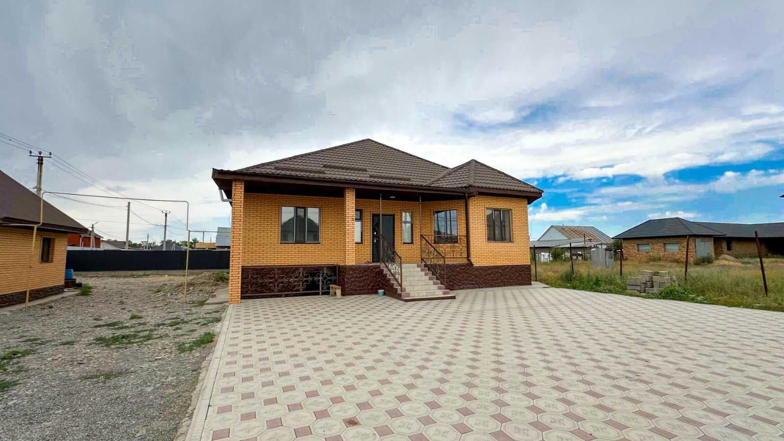 Продам 5 комнатный добротный дом в Жастаре 1  Айман ИмпериЯ
