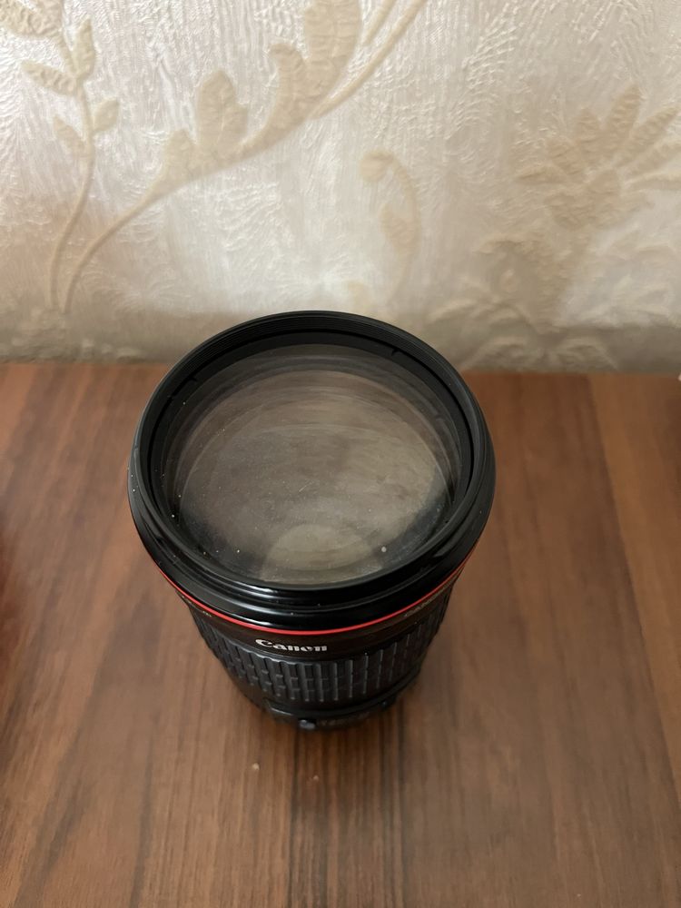 Продаю объектив Canon 135