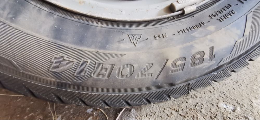 Зимний Покрышка+балон 185х70 R14