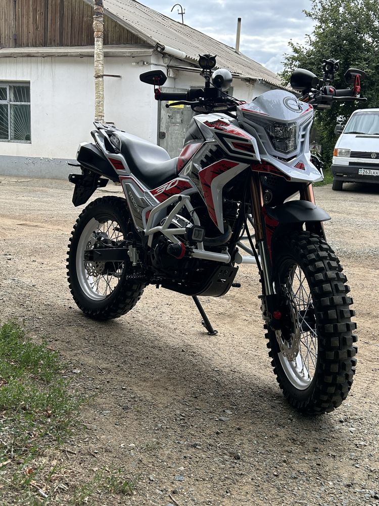 Продам мотоцикл SYCMCC SYC 300-14 [ТЕККЕН]