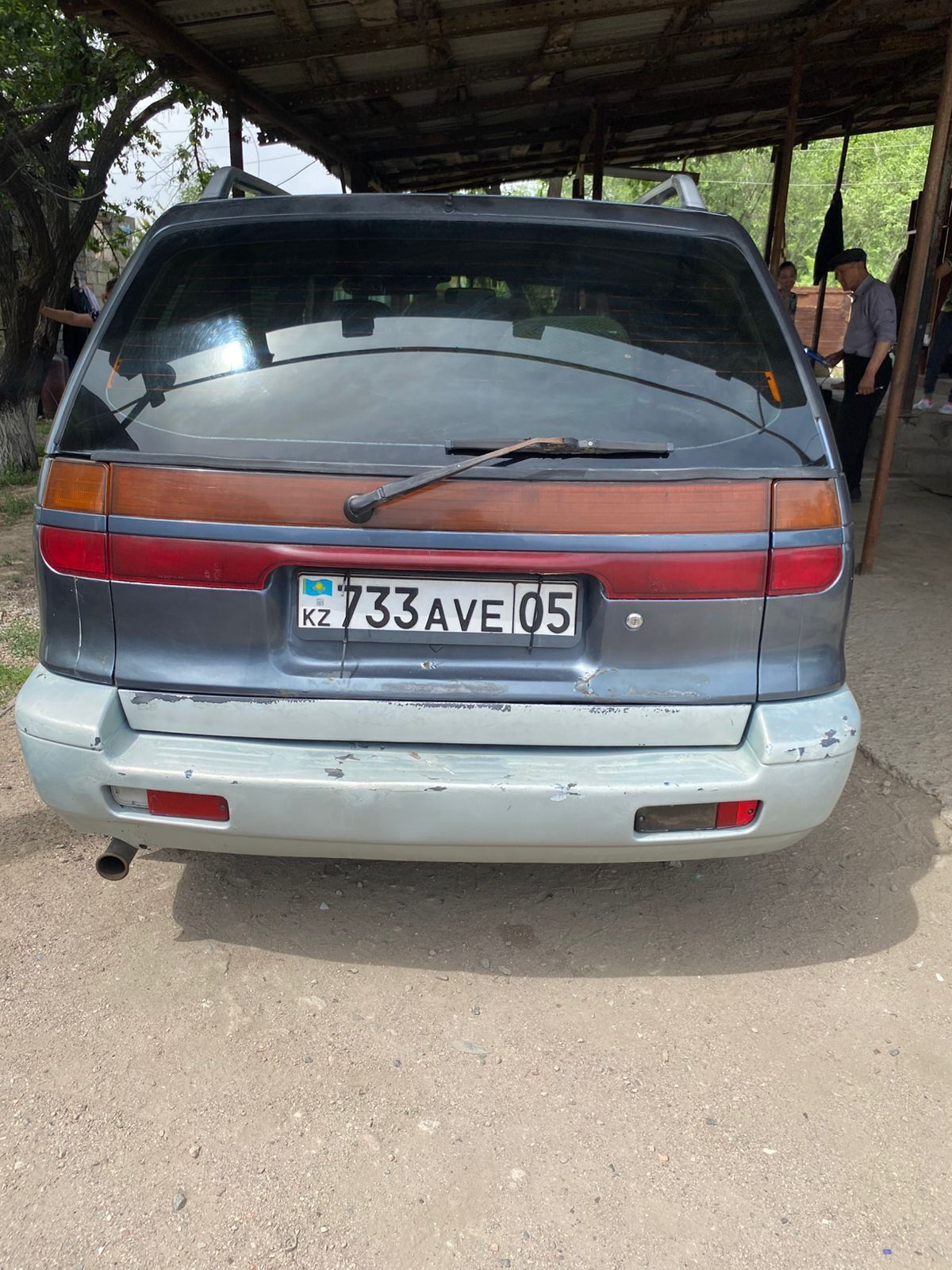 Mitsubishi space wagon