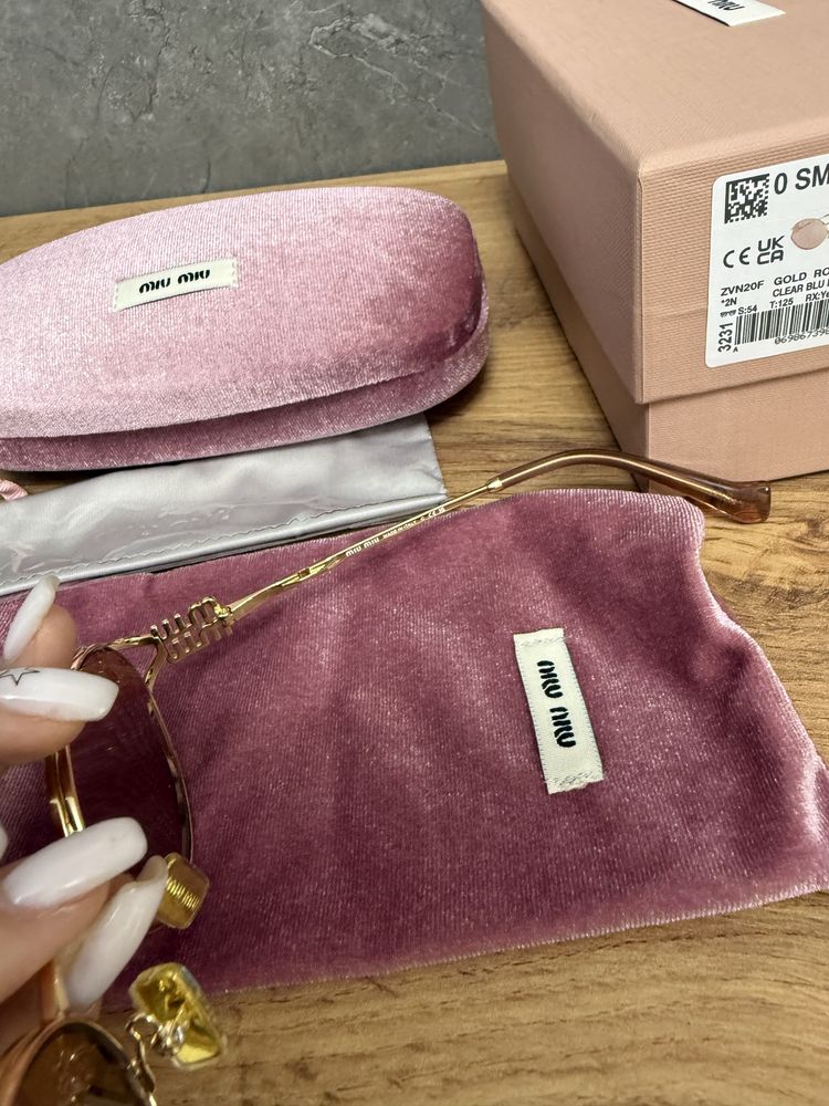 Очки Miu Miu 2025