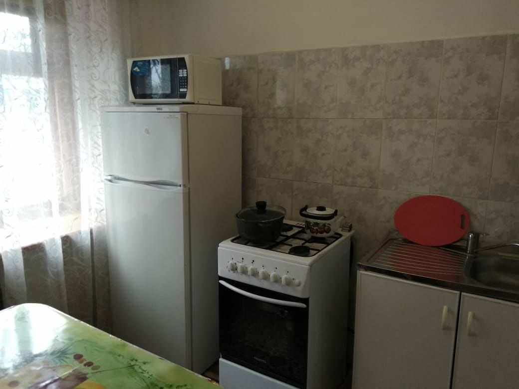 Сдам квартиру в центре,тепло и уютно., есть Wi-fi .Ждём Вас!!!