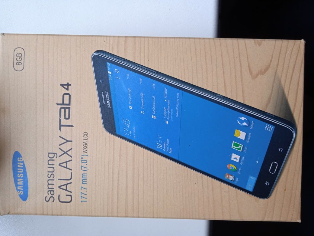 Планшет Samsung.