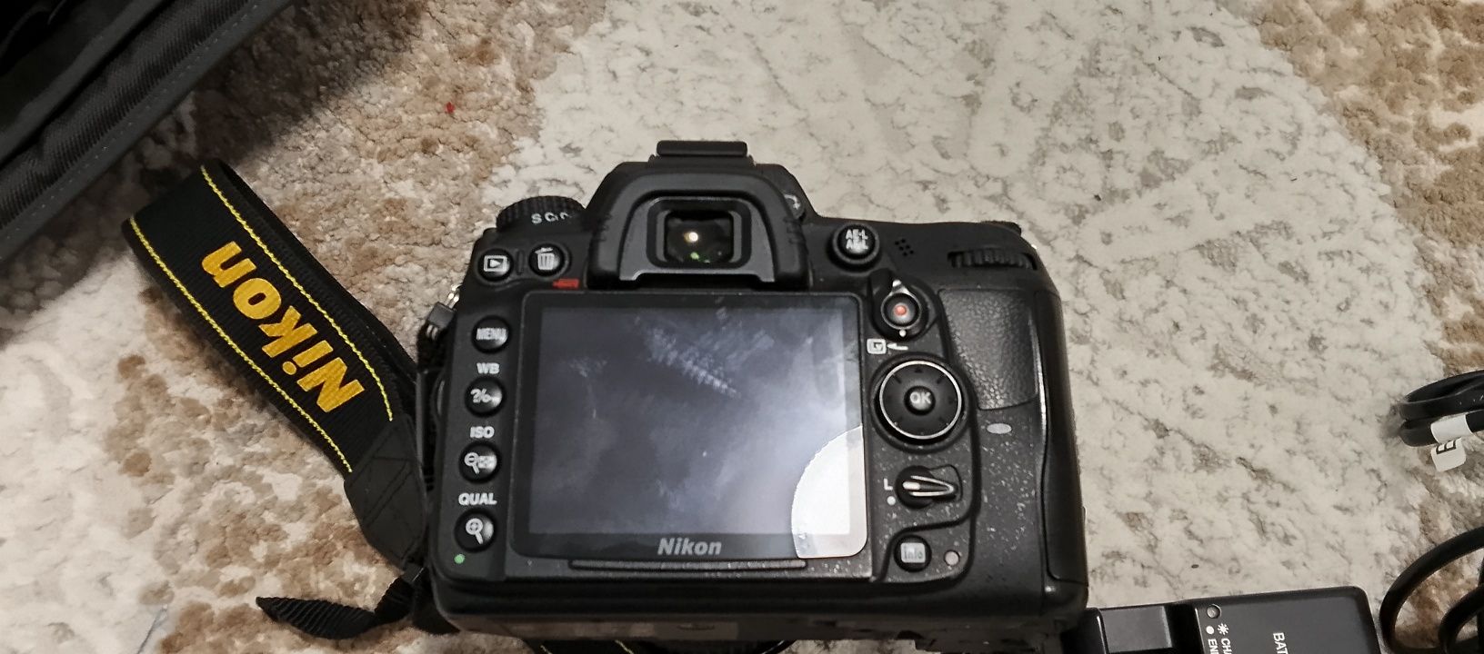 Срочно продам фотоаппарат Никон Д7000